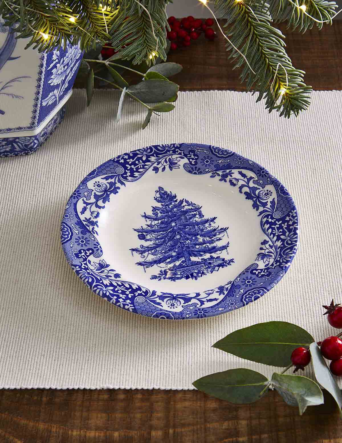 Blue Italian Christmas Tree 20 cm Plate image number null